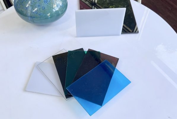 tam poly dac loai 4.5mm tấm poly đặc 4.5mm solmart