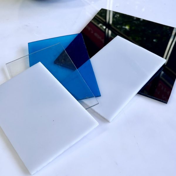 Tấm poly đặc 6mm Solmart 3