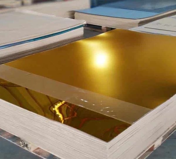 Mica vàng gương tại Vật Liệu Xanh Mgui