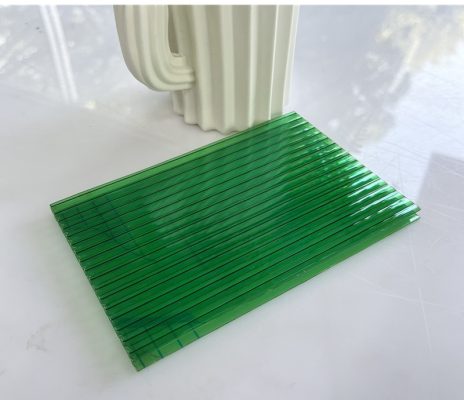 tam polycarbonate mau xanh la cay green Tấm lợp sáng rỗng màu xanh lá cây( Green)