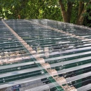 ton nhua lay sang polycarnonate 1