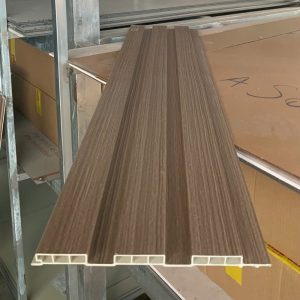 Tam op lam song van go 3 song ma SOL 13 Tấm ốp lam sóng vân gỗ 3 sóng mã SOL 13