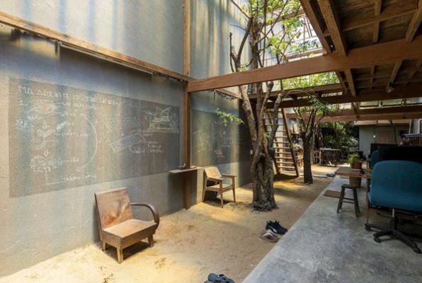 Lấy ánh sáng tự nhiên từ tấm lợp polycarbonate