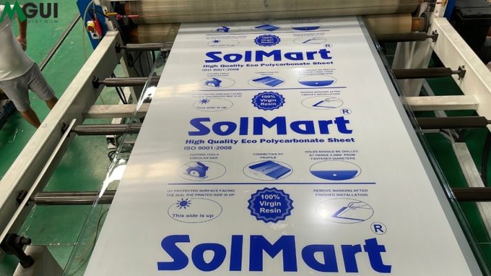 nha may san xuat poly carbonate 1 Nhà máy sản xuất kính nhựa polycarbonate solmart tại Vật Liệu Xanh