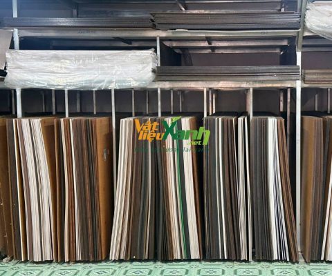 Kho vật tư đa dạng màu sắc và độ dày 