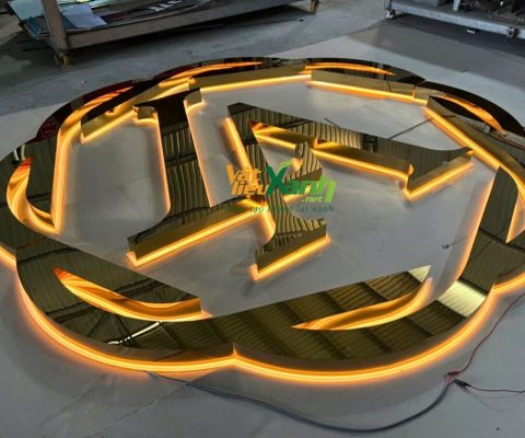 Gia công biển hiệu quảng cáo bằng Mica gương 