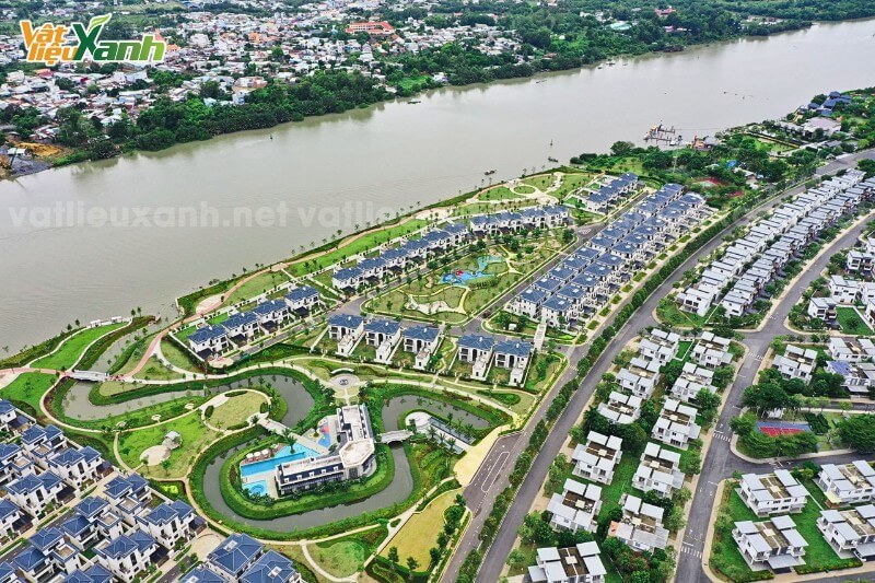 du an tam polycarbonate swan city dong nai 8 Công trình mái che tại dự án SwanBay nằm ở ven sông Soài Rạp