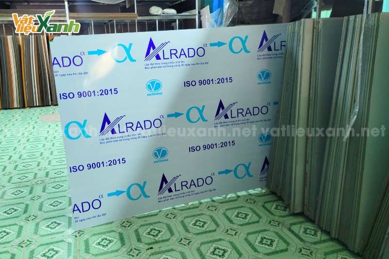gia tam aluminium 6 Tấm Alu Alrado của nhôm Việt Dũng tiết kiệm chi phí