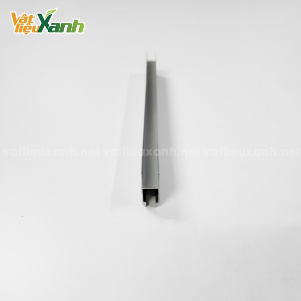 nep nhom chu h noi tam poly 5 Thanh nhôm chữ H giúp gia cố tấm Poly