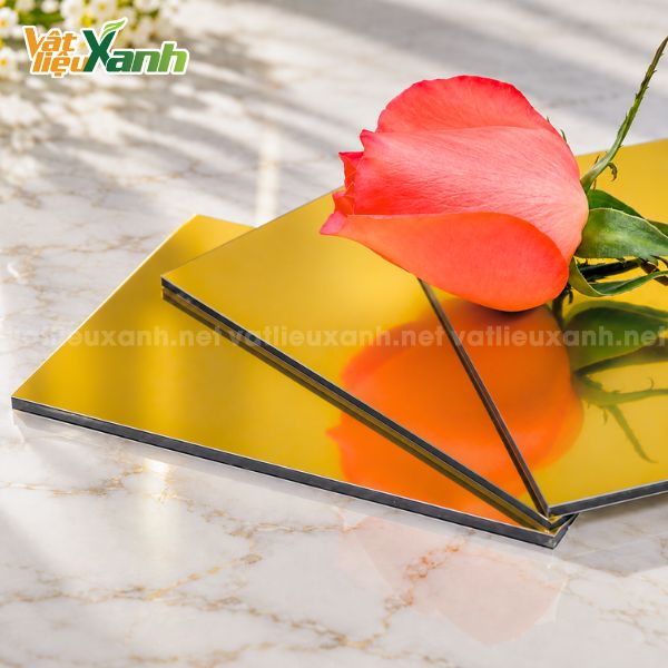 tam alu vang guong 1 Tấm Alu vàng gương sử dụng trong nhà