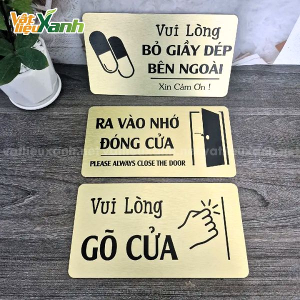 Bảng biển bằng tấm Alu vàng xước